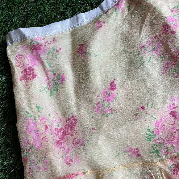 Abercrombie & Fitch floral skirt - Picture 2 of 11